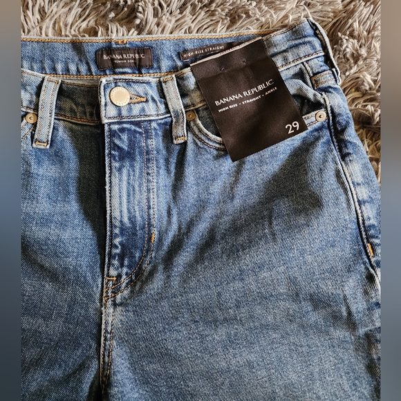 High Rise Straight Leg Jeans - Picture 3 of 3
